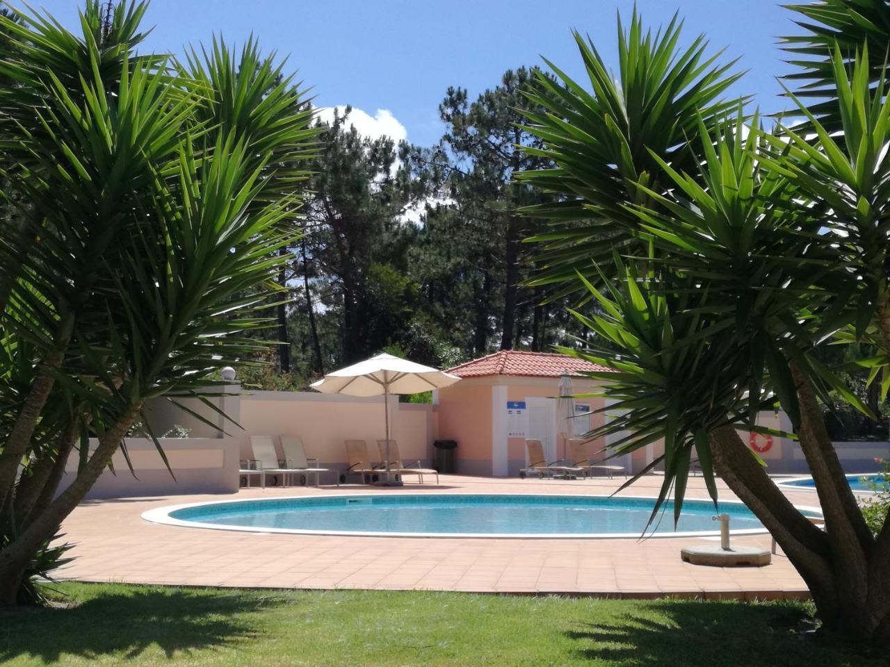 Vila Dos Principes In Praia D'El Rey Praia del Rei Exterior photo